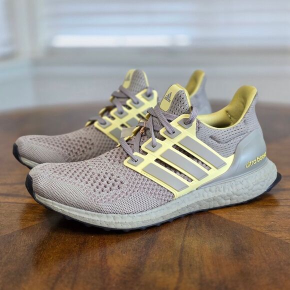 Adidas Ultraboost 1.0 Putty Beige Powder Yellow Black New JR3370 Men's Size 8.5 - Picture 2 of 14